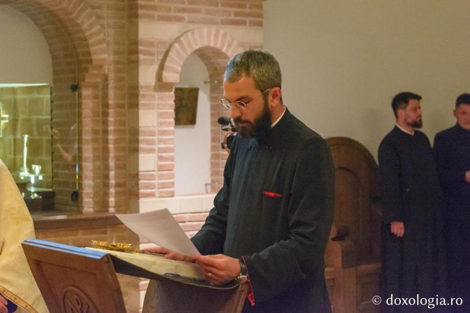 Noii doctori au depus jurământul de credință față de Biserica Ortodoxă în Paraclisul „Ecclesia” / Foto: Mihail Vrăjitoru